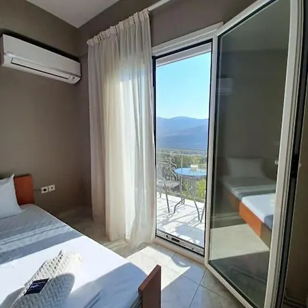 Grand View * Argostolion